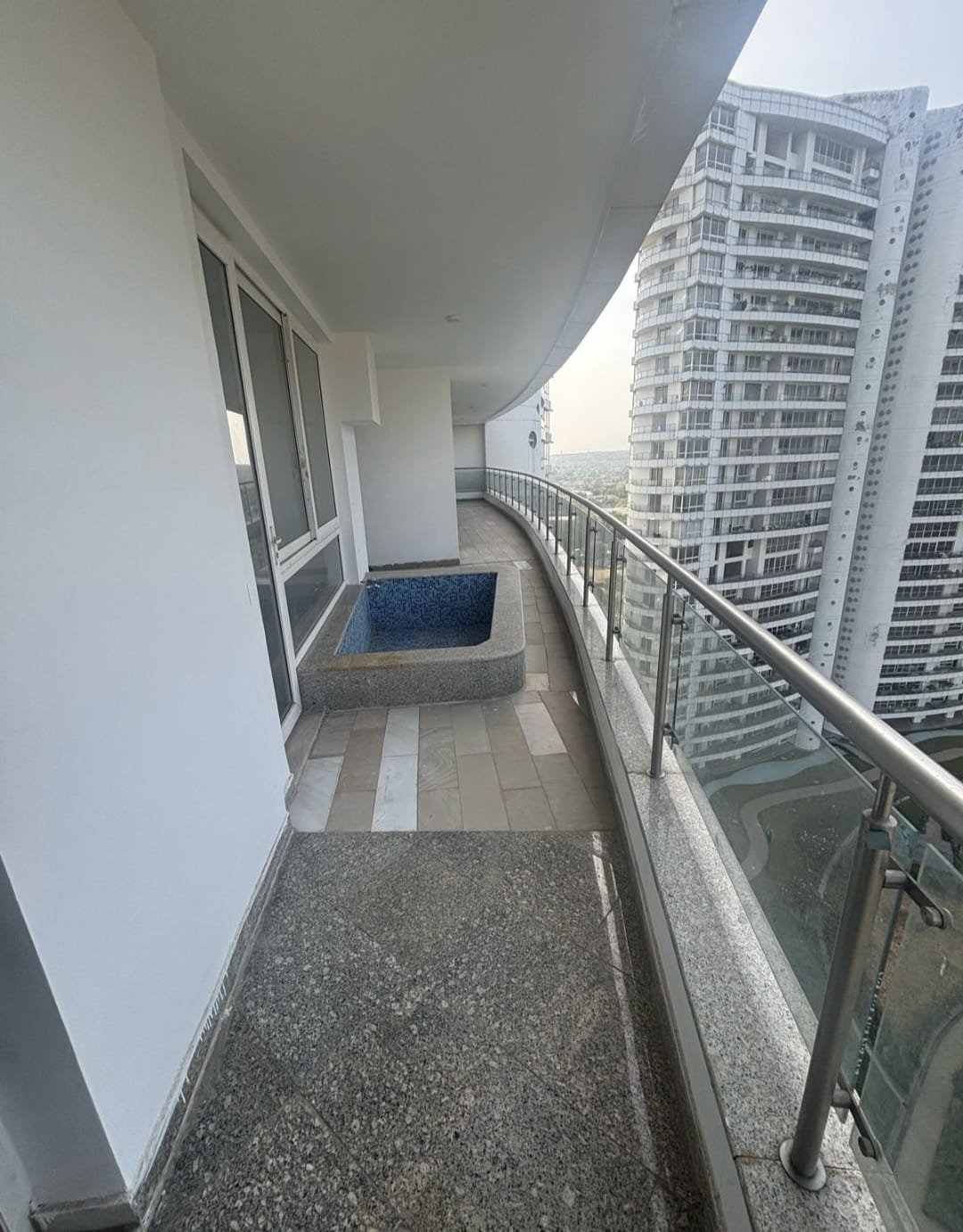 4BHK Krrish Provence Estate, Gwalpahari available for rent